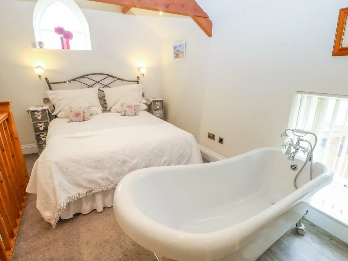 The Dove Cote Villa Richmond  Tatil Evi