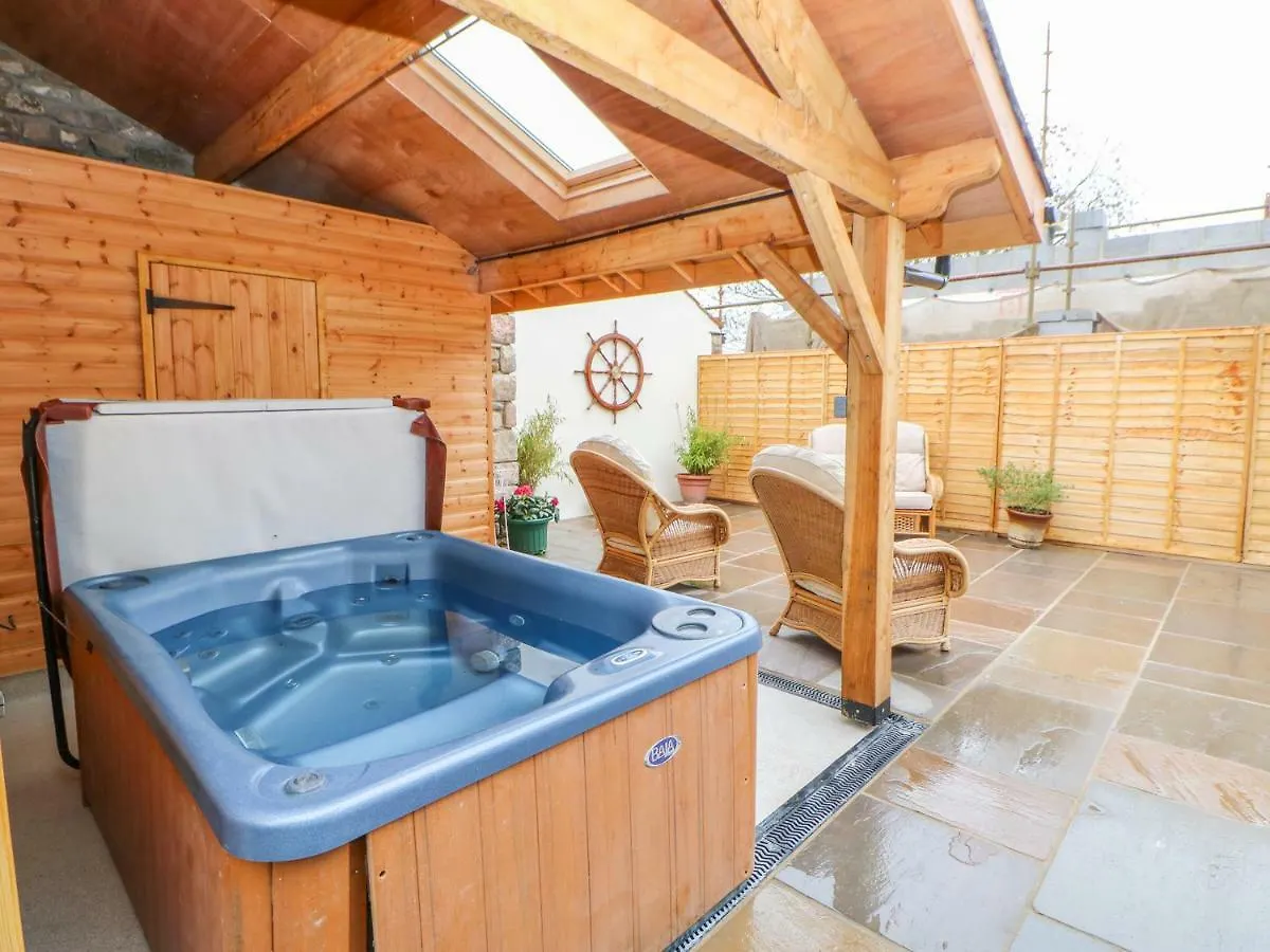 The Dove Cote Villa Richmond  0*, Richmond (North Yorkshire)